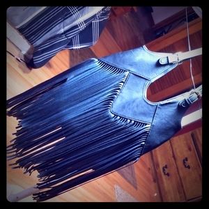 Yoki Black Tassle Bag